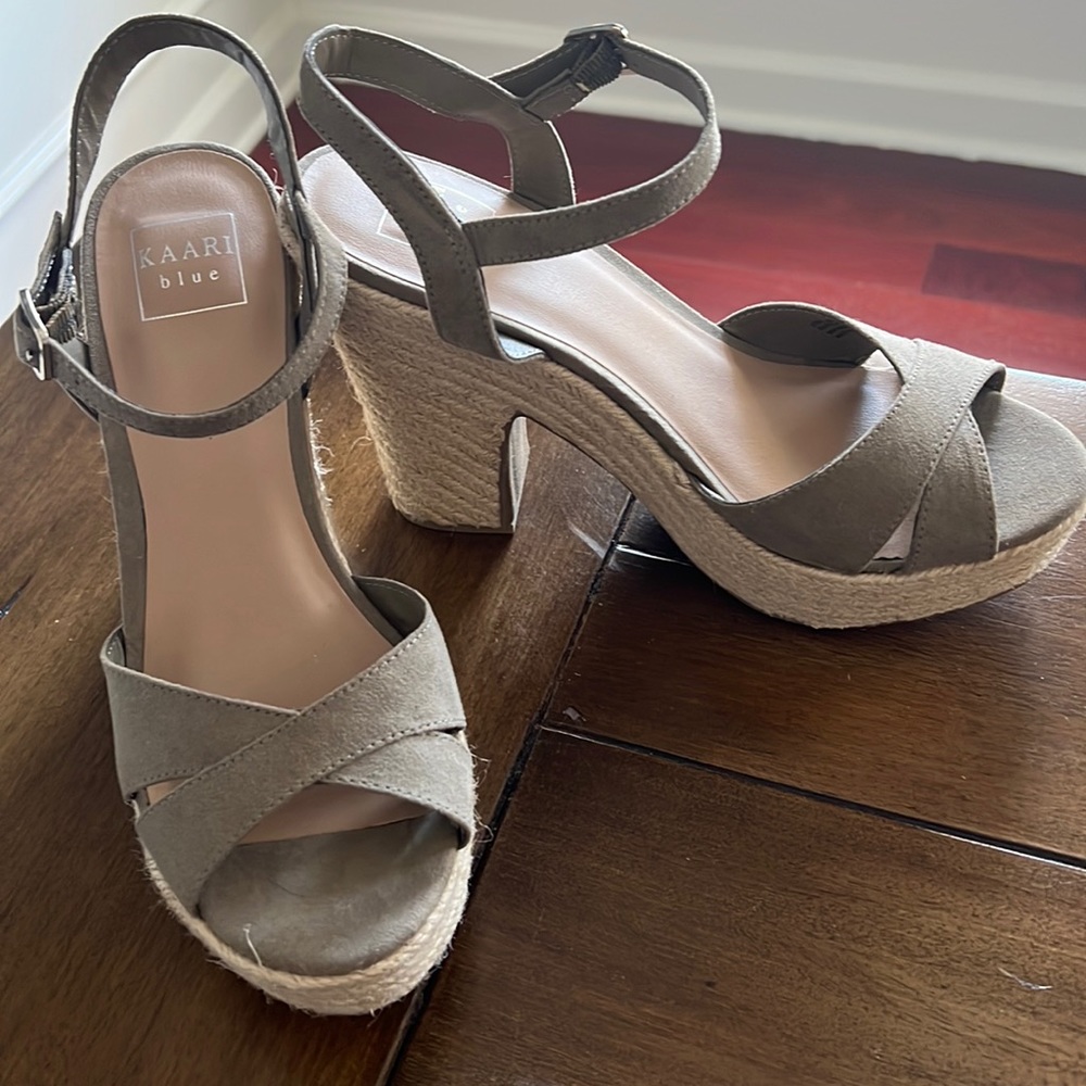 KAARI Blue Heels